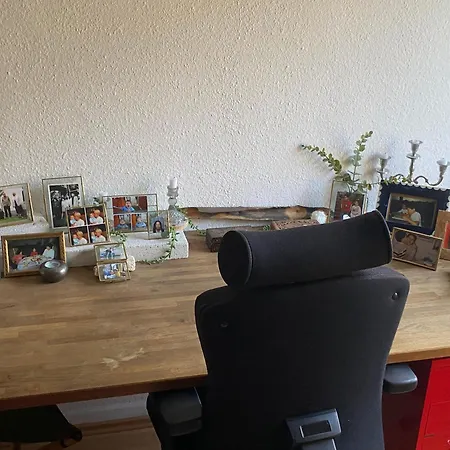 Gemuetliche Und Mit Charme Eingerichtete Daire Wuppertal